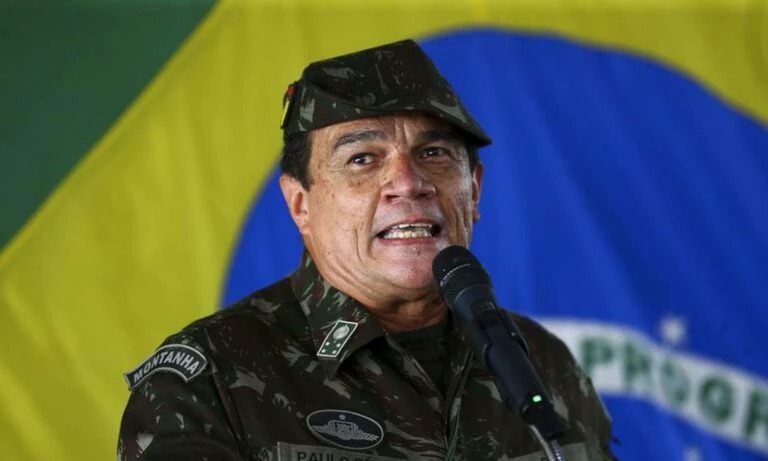 Defesa indica mais 9 militares para fiscalizar urnas eletrônicas