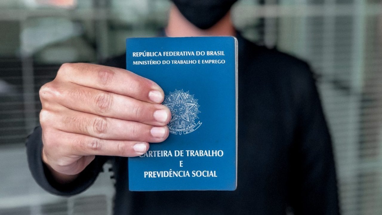 Taxa de desemprego cai para…