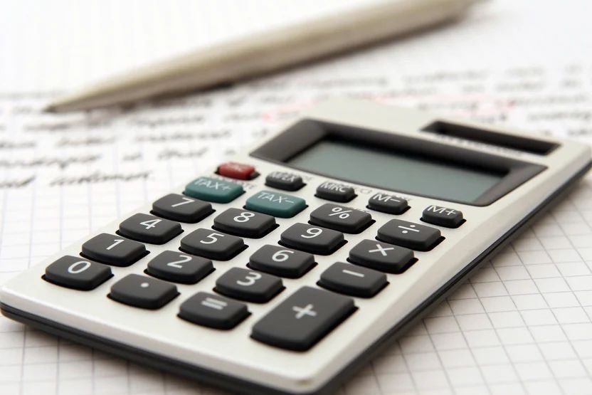 Focus reduz expectativa de inflação…