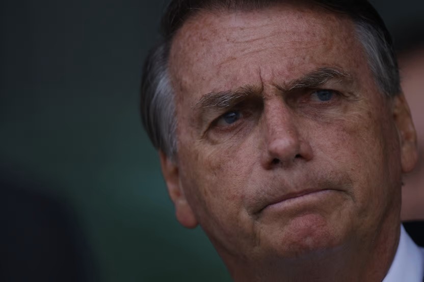 Após apoio de governadores, Bolsonaro fala em “evitar que quadrilha volte ao poder”