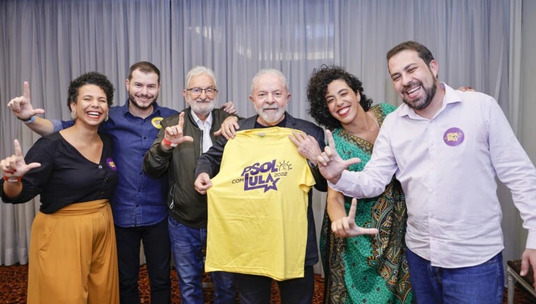 Texto que dizia que governo Lula tirou verba da educação é retirado de site do PSOL