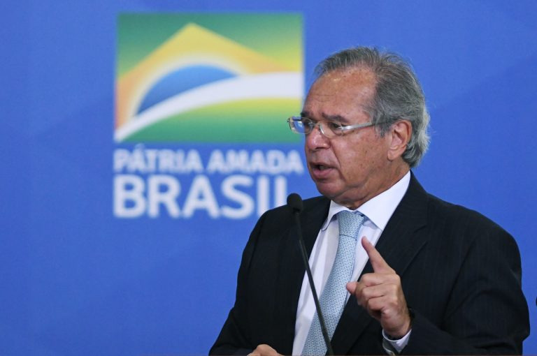 Brasil registra em 2020 menor taxa de extrema pobreza da história