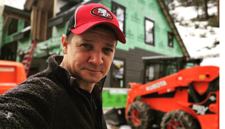 Jeremy Renner, o Gavião Arqueiro, perdeu muito sangue ao ferir perna em acidente