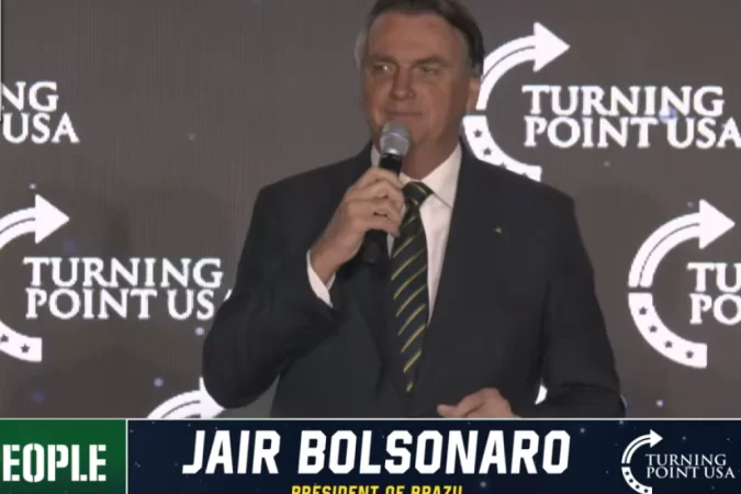 É difícil encontrar um deputado que não Bolsonaro diz que está recarregando baterias e “não desistirá do Brasil”