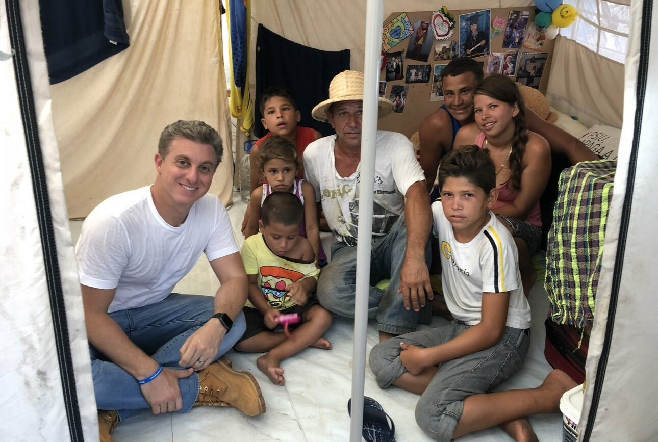 “Não é narrativa, é real”, diz Huck sobre ditadura de Maduro