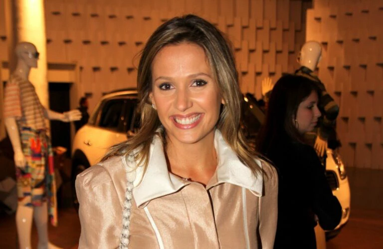 Ex-advogado de Luisa Mell cobra R$ 52 mil da ativista, diz site