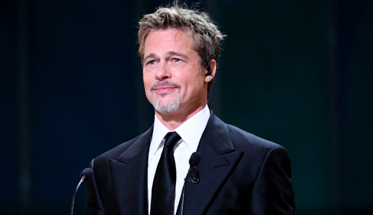 Brad Pitt revela que ainda ama uma ex-namorada
