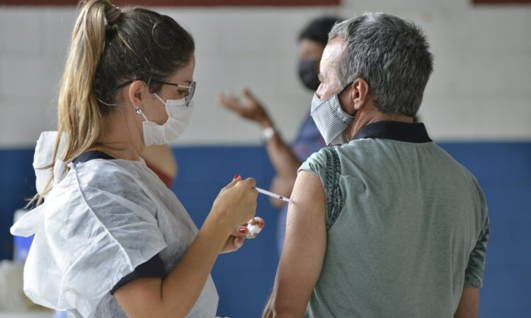 Secretaria da Saúde de Indaiatuba libera vacinação contra a gripe para toda população