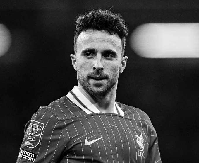 Diogo Jota, atacante do Liverpool, morre em acidente de trânsito na Espanha