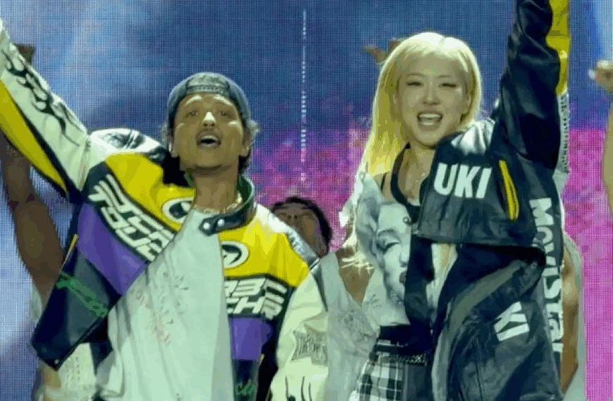 Bruno Mars aparece de surpresa&hellip;