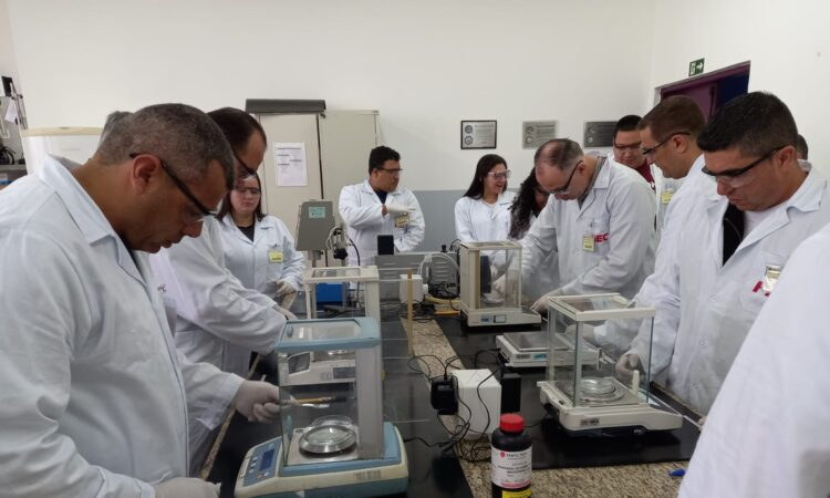 Vestibular Fiec 2026: inscrições abertas para o curso de Tecnólogo em Processos Químicos