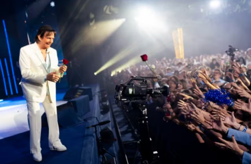 Na Baixada, fãs realizam o sonho de ver Roberto Carlos em show gratuito