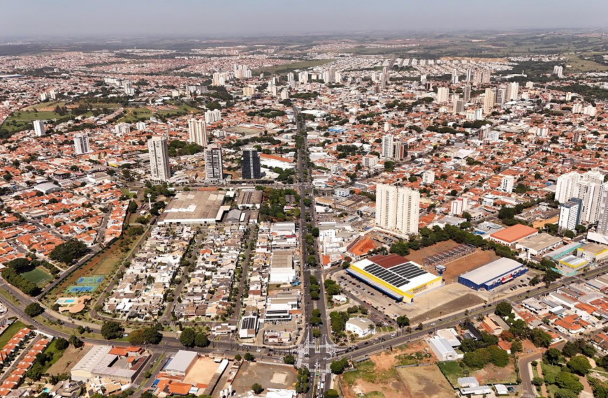 Prefeito mantém suspensão de aprovações de novos loteamentos residenciais e condomínios verticais