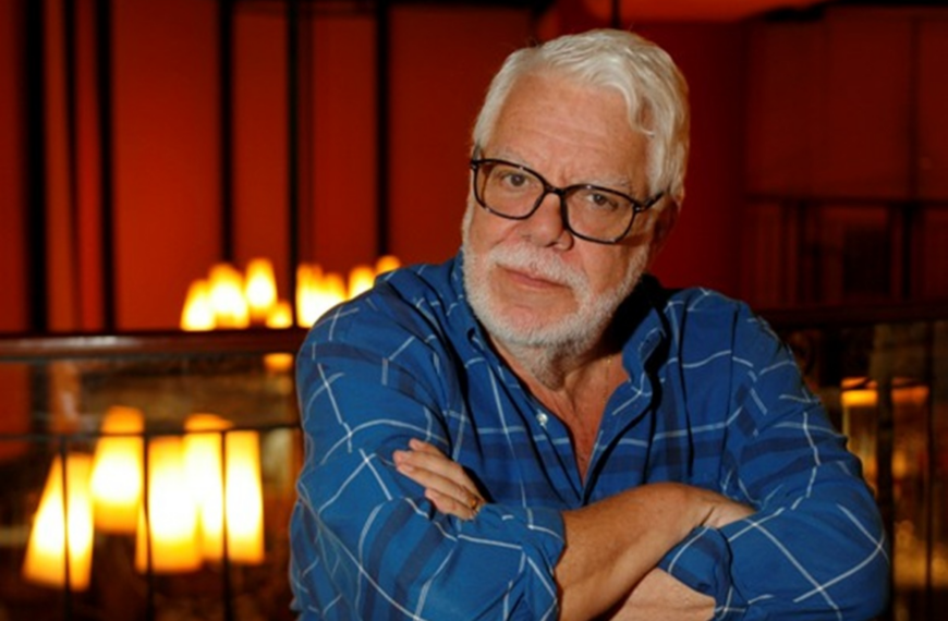 ‘Praça Manoel Carlos’: prefeitura batiza área no Leblon com o nome do autor