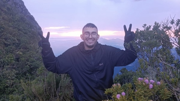 Jovem desaparecido no Pico Paraná é encontrado com vida após quatro dias