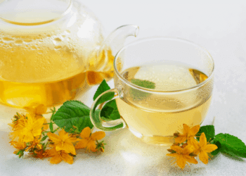 Para que serve a erva-de-são-joão? 3 chás e os seus benefícios para a saúde
