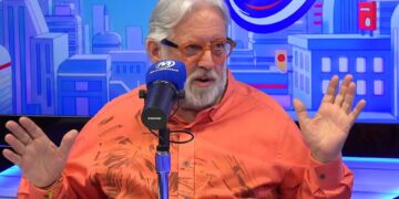 Leão Lobo revela afastamento de emissora após crítica ao programa de Gilberto Barros