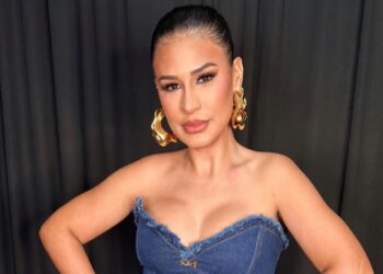 Fã presenteia Simone Mendes com pastel durante show e reação viraliza