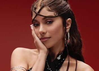 Anitta rebate críticas à sua religião e afirma: “Não os julgo os católicos ou evangélicos”