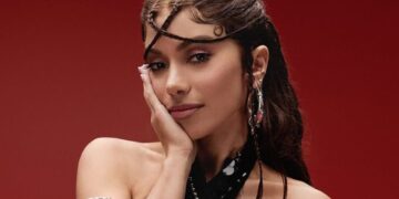 Anitta rebate críticas à sua religião e afirma: “Não os julgo os católicos ou evangélicos”