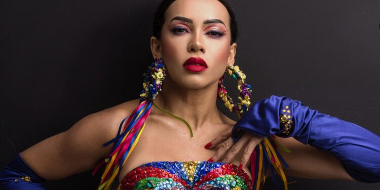 Viviane Batidão e equipe sofrem acidente de lancha após show no Pará