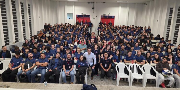 Fiec realiza Aula Inaugural e recepciona cerca de 400 alunos no início do segundo semestre