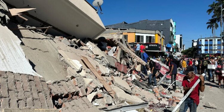 Quatro dias após terremoto, Colômbia registra 281 mortos