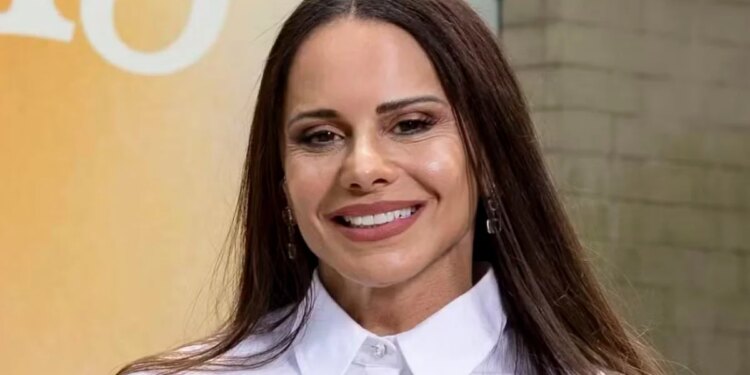 Viviane Araújo faz mistério sobre novos projetos e Carnaval 2027