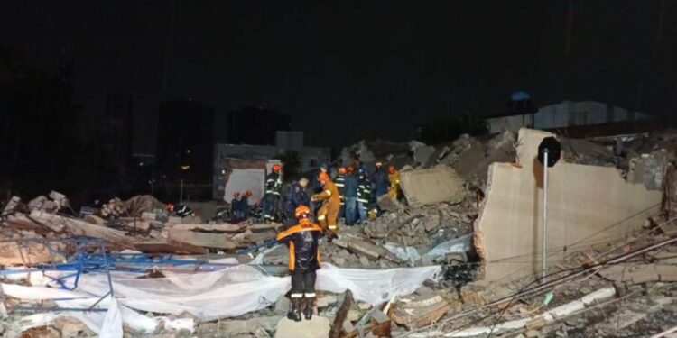 Cidade de SP amanhece com mais chuva; há registro de uma morte após desmoronamento