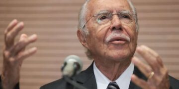 Sarney é internado com quadro de pneumonia no Maranhão