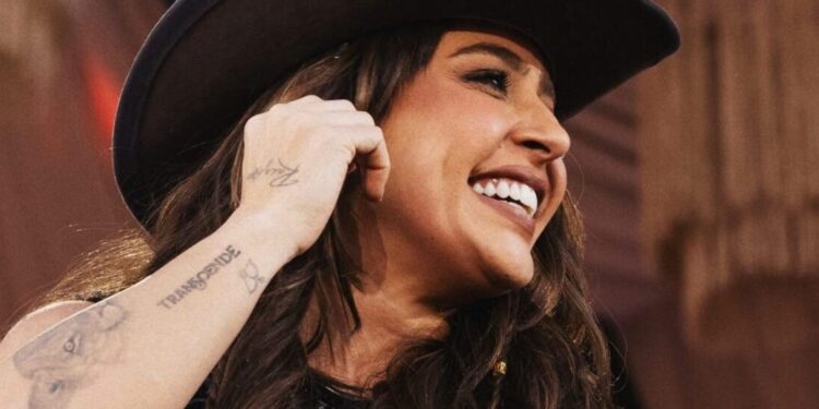 Lauana Prado impressiona ao mostrar coleção de mais de 4 mil botas e 350 chapéus