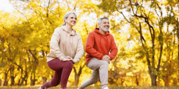 O que muda na mobilidade com a idade? Veja como cuidar do corpo dos 30 aos 70 anos