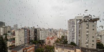 BH tem previsão de chuva forte e risco de deslizamentos nesta terça (15/9)