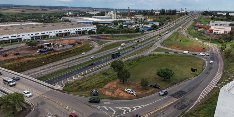 Prefeito sanciona lei que viabiliza execução das obras da marginal sul da SP-075