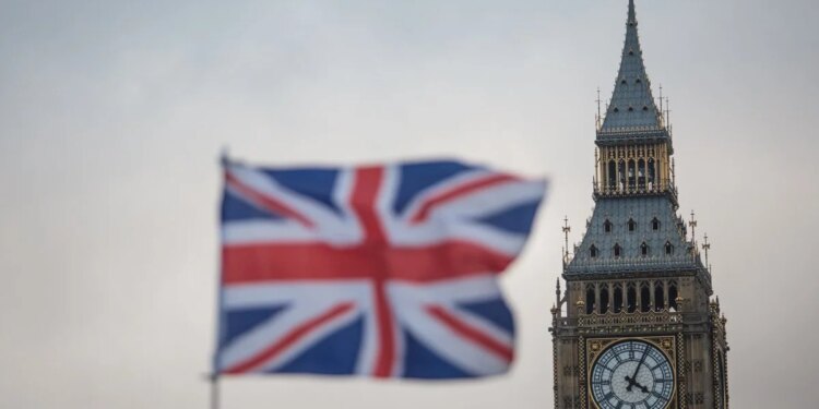Parlamento britânico rejeita projeto de morte assistida a paciente terminal