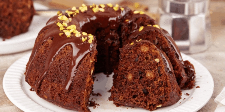 Sábado pede bolo de chocolate: veja 3 receitas cremosas para o café da manhã 