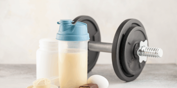 Shakes e suplementos no lugar da comida? Conheça os riscos dessa substituição