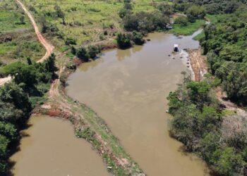 Saae realiza limpeza no Ribeirão Piraí e aumenta capacidade de captação